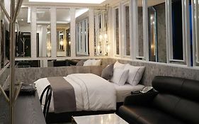 Astro Hotel